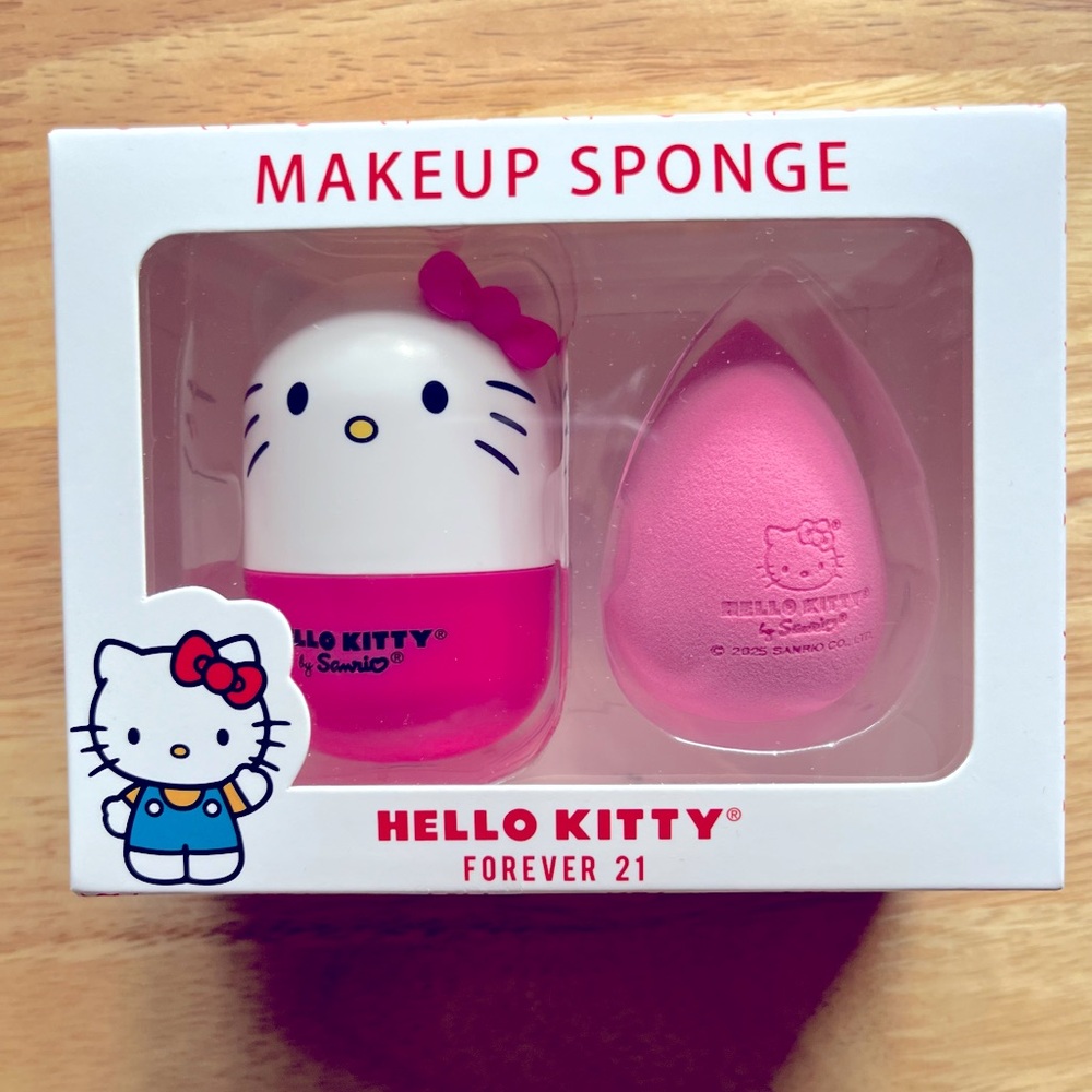 Hello Kitty Pink and White Makeup Sponge Duo - Picture 2 of 5